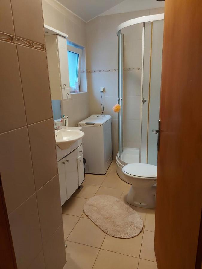 Apartman Luka Jadrtovac Exteriör bild